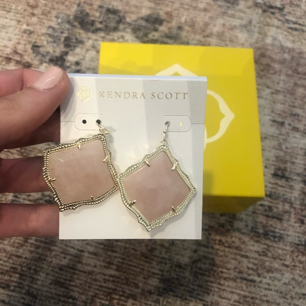 Kendra Scott pink earrings
